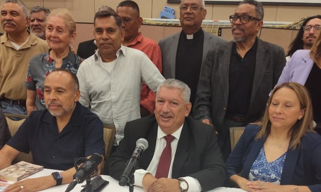 Julio Villagrán: “El Salvador vive en estado de excepción permanente”
